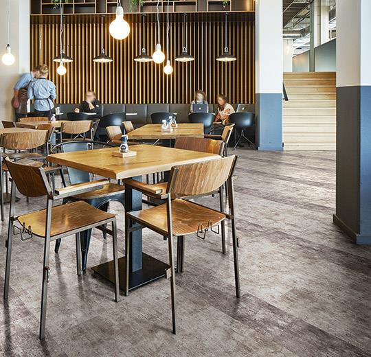 Flotex-Concrete-modularis-padloszonyeg-installacio-3