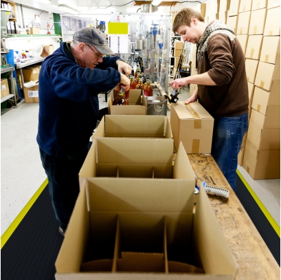 Airug-ergonómiai-futoszonyeg-csomagolasi-alkalmazashoz Airug ergonómiai futószőnyeg csomagolási alkalmazáshoz