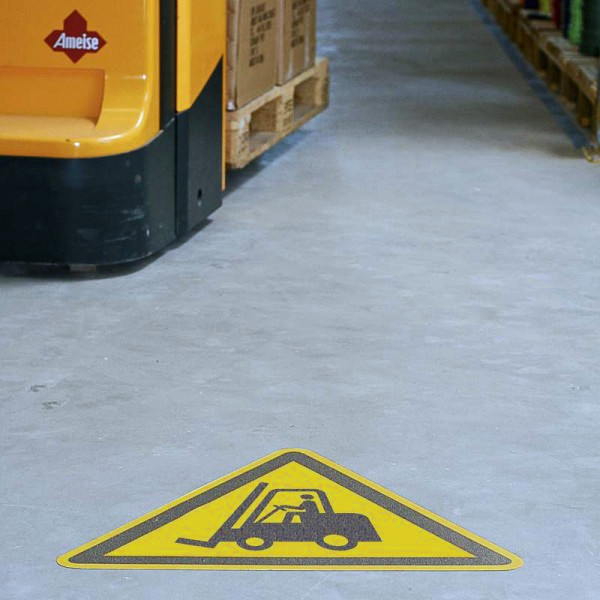 ClearSafe-R13-csúszásmentes-biztonsági-padlójelek