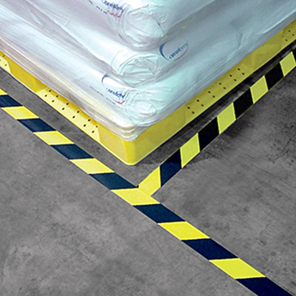 ClearSafe-R13-figyelmeztető-szalag-fekete-sárga-installáció-3