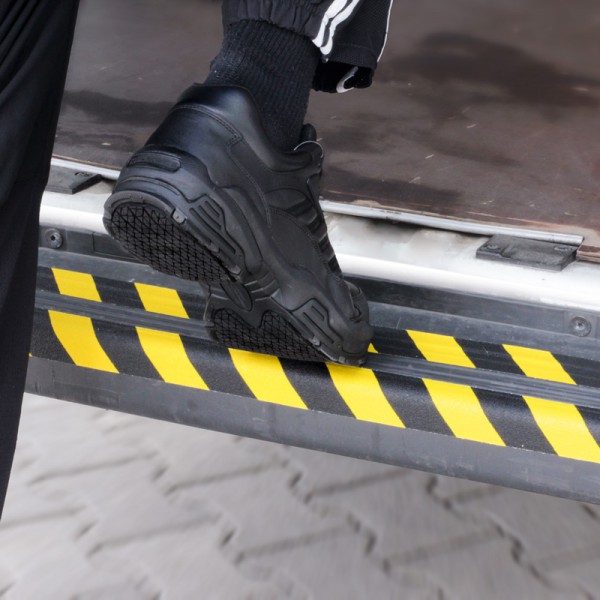 ClearSafe-R13-formára-alakítható-szalag-installáció