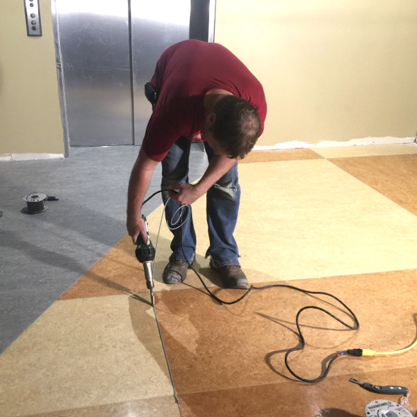 Cleartex-melegburkolatok-telepítése-előkészített-aljzatra-02