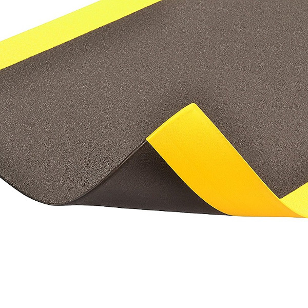 Cushion-Stat-ESD-elleni-ipari-szőnyeg-DynaShield-felület-védelemmel