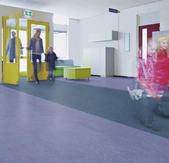 Marmoleum-Decibel-322135-hyacinth-installáció