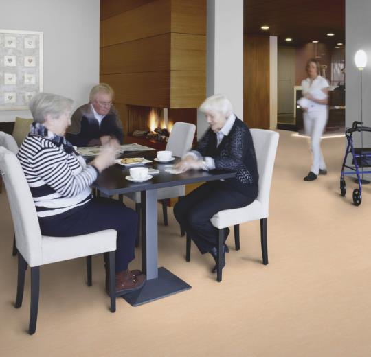 Marmoleum-Fresco-3861-Arabian-pearl-installáció